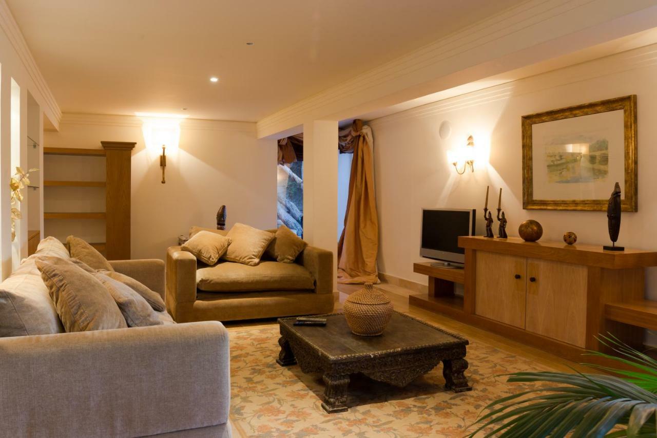 Apartamento Com Piscina Cruz Quebrada Dış mekan fotoğraf